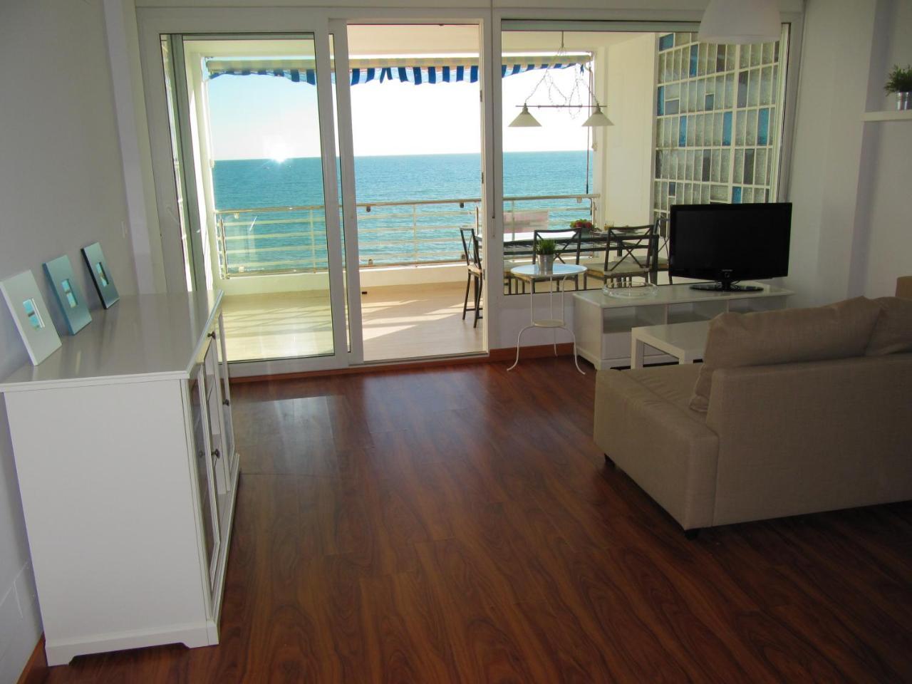 Life Apartments Fuentebravia 엘푸에르토데산타마리아 외부 사진
